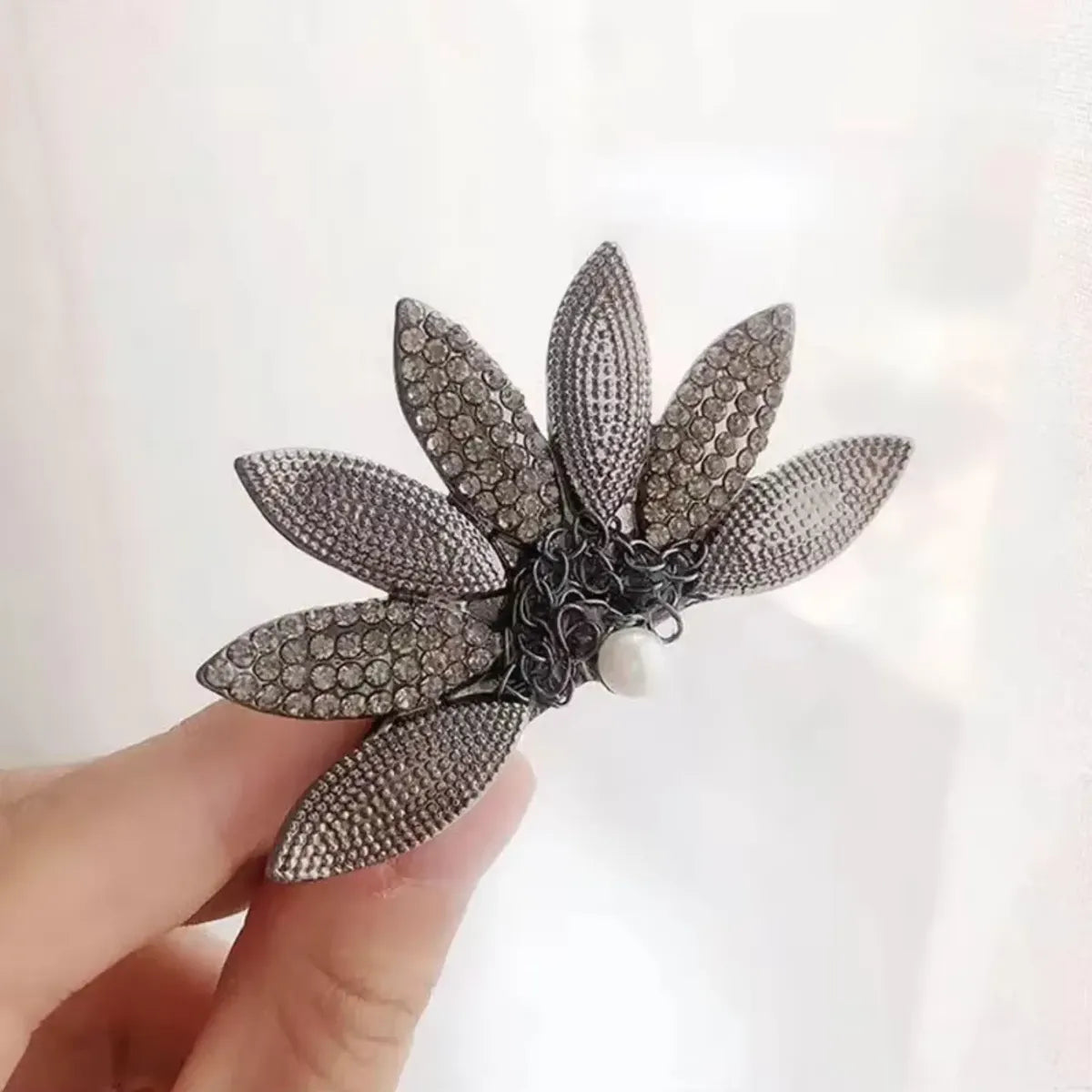 Hotel Del Luna IU Hair Clip Set — image 7