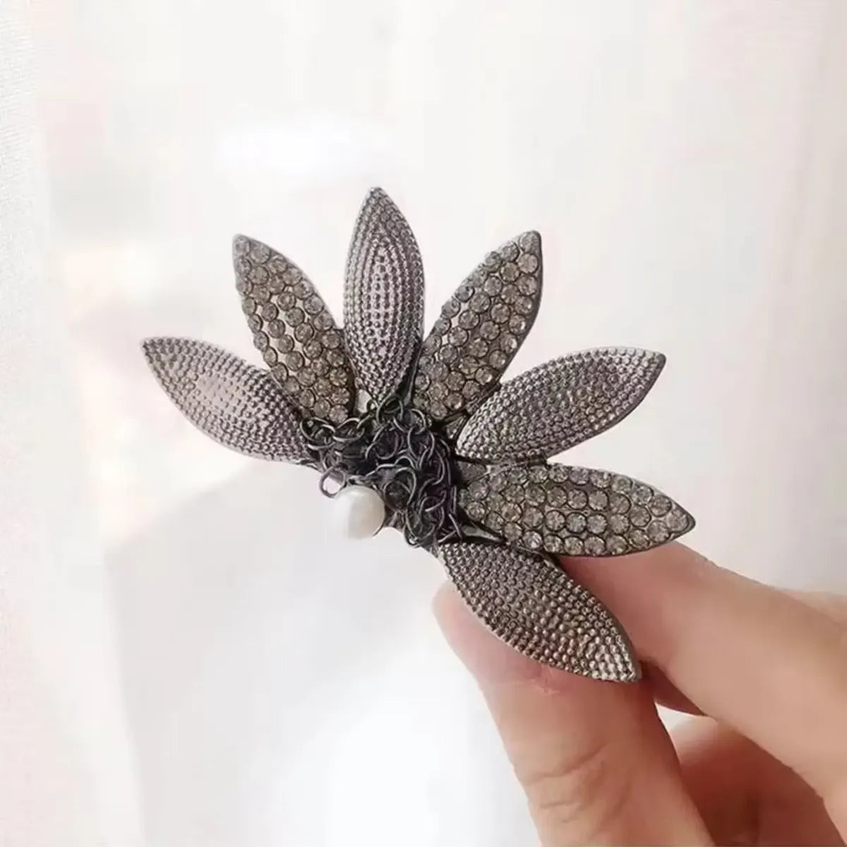 Hotel Del Luna IU Hair Clip Set — image 8