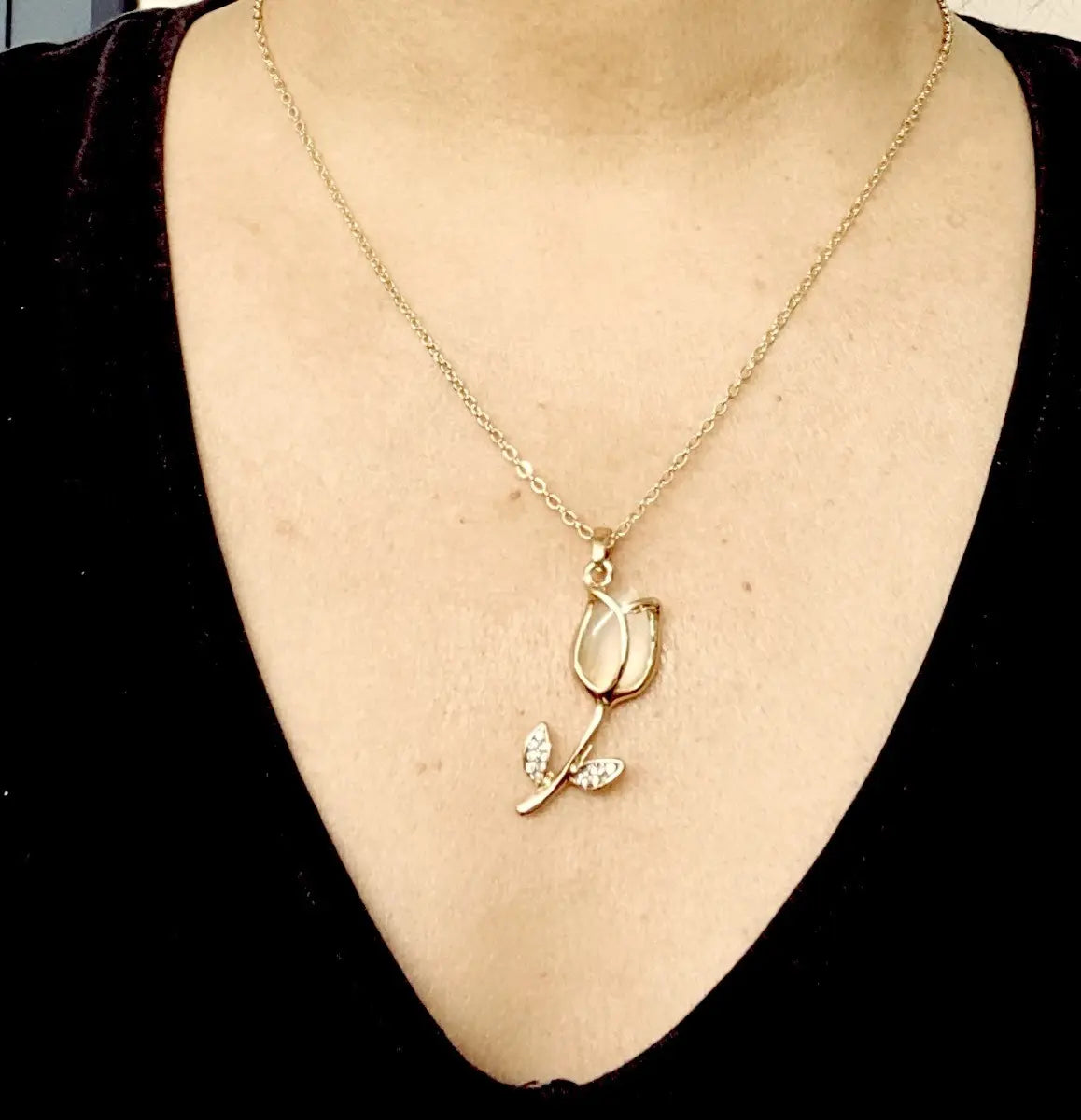 gold-tone tulip flower necklace and earrings set – image 4